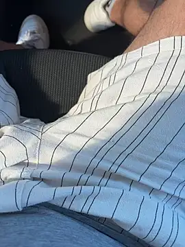 portostrip online show from April 8, 2026, 1:55 pm