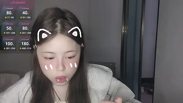 F-Yihao online show from April 9, 2026, 9:47 am