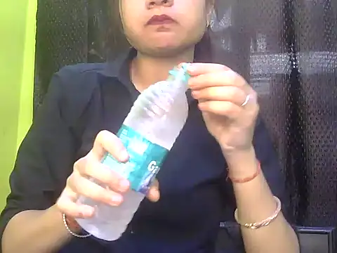 Aani 0 online show from April 4, 2026, 4:33 am