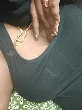 Snapshot of hotbabyyC chatting on February 25, 2026, 7:34 pm hotbabyyC online show from February 25, 2026, 7:34 pm