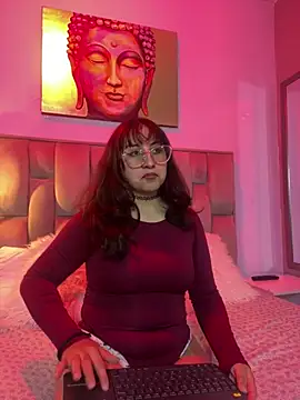 Snapshot of Maddie-LesYoux chatting on March 2, 2026, 11:50 am Maddie-LesYoux online show from March 2, 2026, 11:50 am