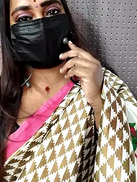 Cutie Nila online show from March 17, 2026, 5:33 am