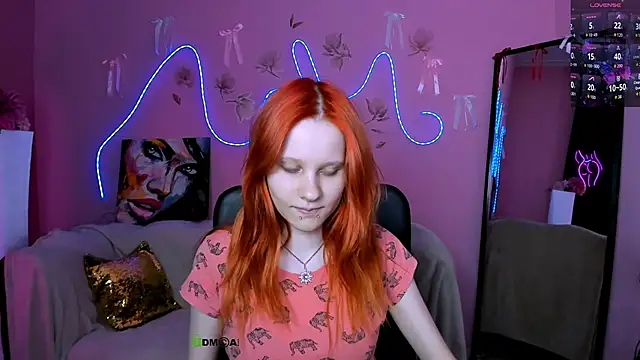 cassandra nik online show from April 29, 2026, 12:20 pm
