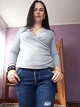 AmyLove471 online show from April 4, 2026, 11:40 am