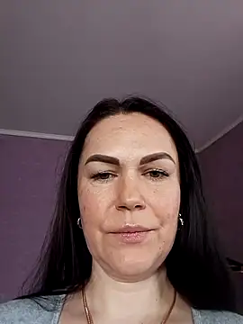 AmyLove471 online show from April 13, 2026, 1:05 pm