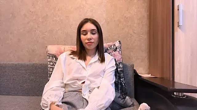 softmelisa online show from February 26, 2026, 10:14 am