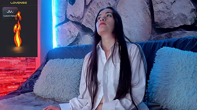  Macadamiia  online show from March 21, 2026, 2:38 am