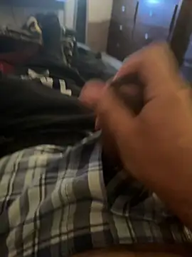 Snapshot of brownbonegangsta13 chatting on February 25, 2026, 7:12 pm brownbonegangsta13 online show from February 25, 2026, 7:12 pm