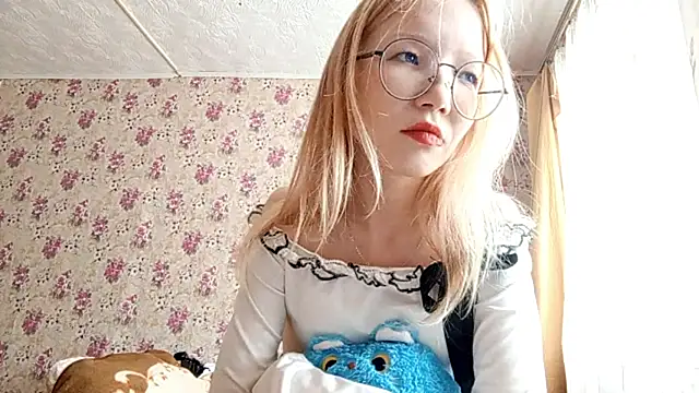 SoniqBliss online show from March 3, 2026, 7:14 am