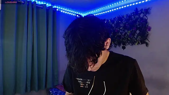 noah millerx online show from April 18, 2026, 3:54 am