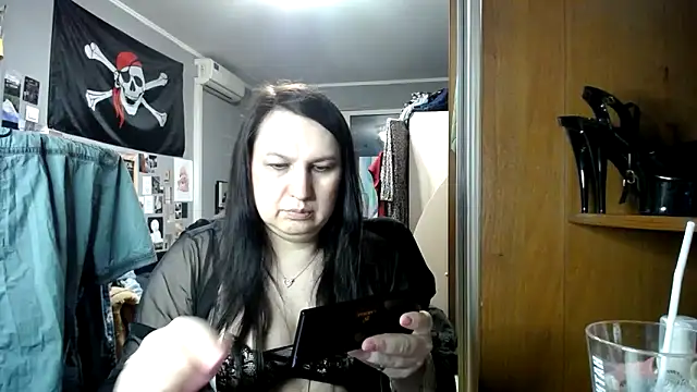 EvaBeautyXx online show from March 8, 2026, 8:45 pm