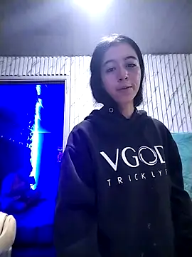 SAMY AND ARI online show from April 9, 2026, 10:09 am