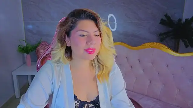 Victoria01 s online show from March 3, 2026, 3:01 am