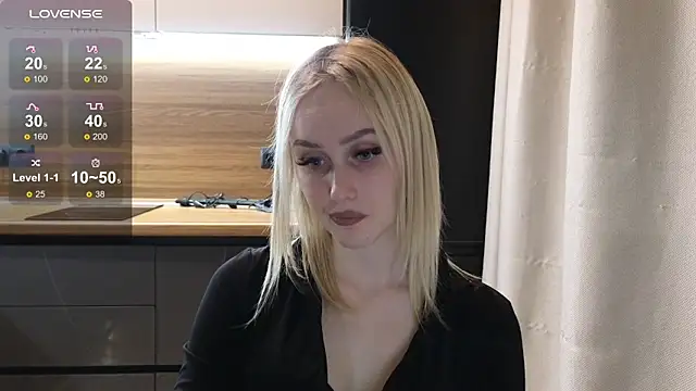 Bella Villen online show from May 30, 2026, 4:37 pm