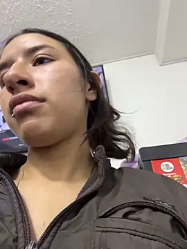 LilyRossi  online show from June 6, 2026, 1:16 pm