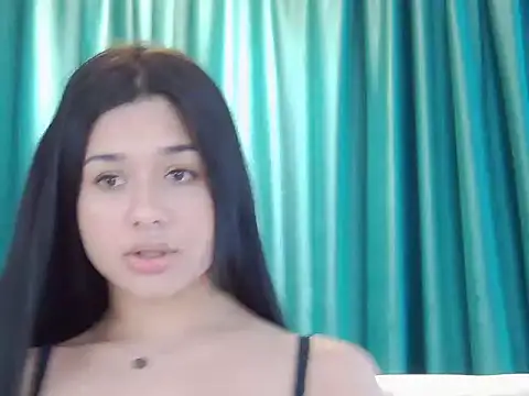 Snapshot of MissNaomiBelle chatting on May 11, 2026, 12:33 pm MissNaomiBelle online show from May 11, 2026, 12:33 pm
