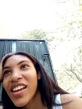 ginevere 20 online show from April 2, 2026, 9:12 pm