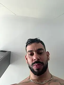 massimo visconti online show from March 29, 2026, 1:44 pm