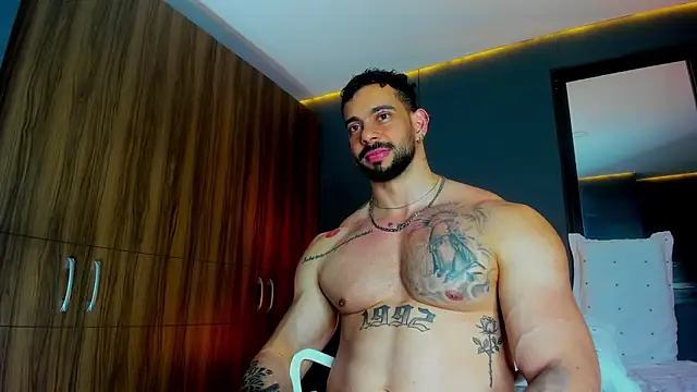 massimo visconti online show from March 30, 2026, 1:50 am