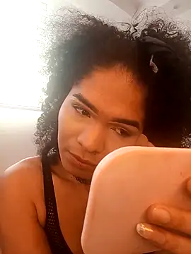 V-nus online show from March 13, 2026, 6:36 pm