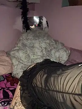 baby starzx online show from April 9, 2026, 8:25 pm