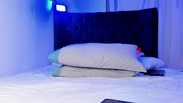 Camiloriiveera online show from April 1, 2026, 4:46 am