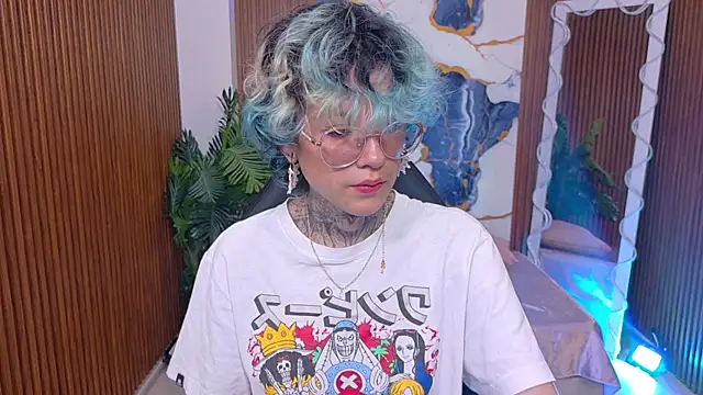 Lyra tay online show from June 10, 2026, 7:24 pm