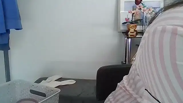 StaceyXOXO online show from March 31, 2026, 2:17 pm