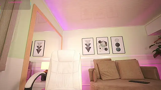 MandyCollins online show from April 1, 2026, 11:33 am