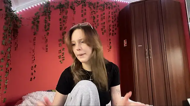 GretaMcdannold online show from March 1, 2026, 1:35 pm