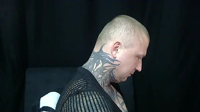 Snapshot of devilWithTats chatting on April 22, 2026, 10:06 am devilWithTats online show from April 22, 2026, 10:06 am
