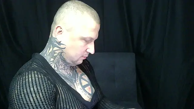 Snapshot of devilWithTats chatting on May 31, 2026, 7:15 am devilWithTats online show from May 31, 2026, 7:15 am