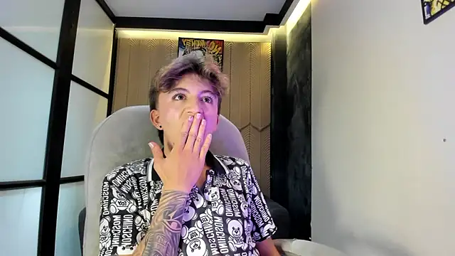 ManuelPiper  online show from March 2, 2026, 8:37 pm