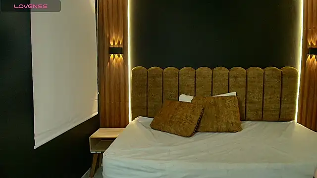 AmbarLee  online show from March 29, 2026, 12:05 pm