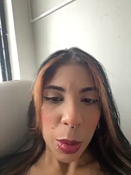 VioletaHills  online show from March 11, 2026, 12:11 pm