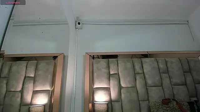 Snapshot of Titan_Moreno_ chatting on May 21, 2026, 12:01 pm Titan Moreno online show from May 21, 2026, 12:01 pm