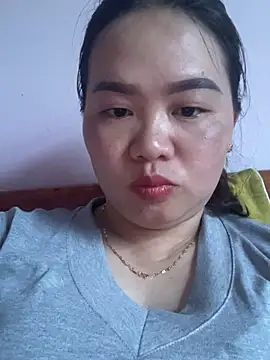 Snapshot of E-ll-A01 chatting on March 3, 2026, 2:07 am E-ll-A01 online show from March 3, 2026, 2:07 am