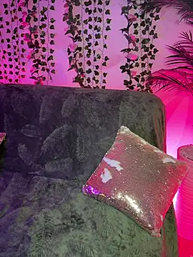 CarlaDoll online show from June 7, 2026, 9:51 pm