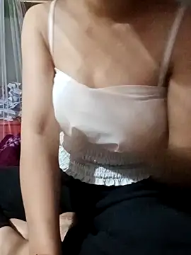 Snapshot of Ngoc_gina chatting on March 4, 2026, 8:31 am Ngoc gina online show from March 4, 2026, 8:31 am