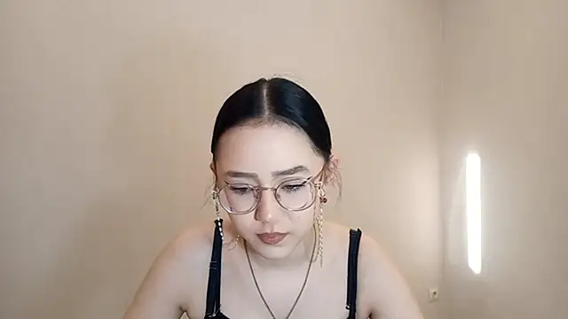 SolvedGlobe online show from March 31, 2026, 2:06 pm