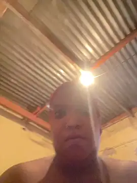 Snapshot of friendlybitch22 chatting on March 2, 2026, 5:30 am friendlybitch22 online show from March 2, 2026, 5:30 am