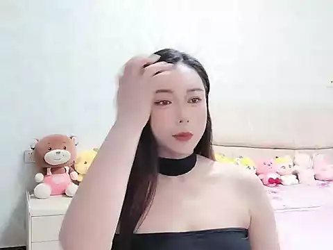 Snapshot of Naomi_NN chatting on June 8, 2026, 11:05 pm Naomi NN online show from June 8, 2026, 11:05 pm