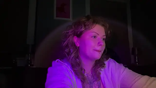 YoungAlina online show from February 28, 2026, 6:42 pm