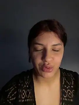 MommySexxy23 online show from April 3, 2026, 6:50 pm