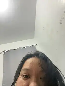 Snapshot of -Lykasa- chatting on March 2, 2026, 4:03 pm -Lykasa- online show from March 2, 2026, 4:03 pm