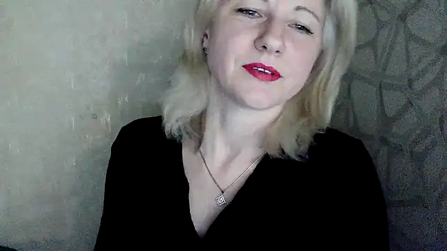 Katerina-Kissa online show from April 15, 2026, 6:15 pm