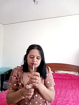 roxana e43 online show from April 20, 2026, 11:57 am