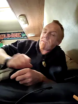 TitanGinger online show from March 2, 2026, 2:57 pm