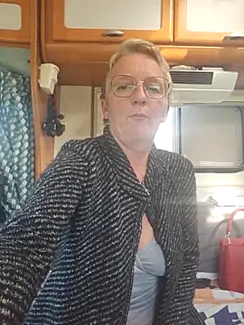 lescoquinsdu40 online show from March 22, 2026, 1:47 pm