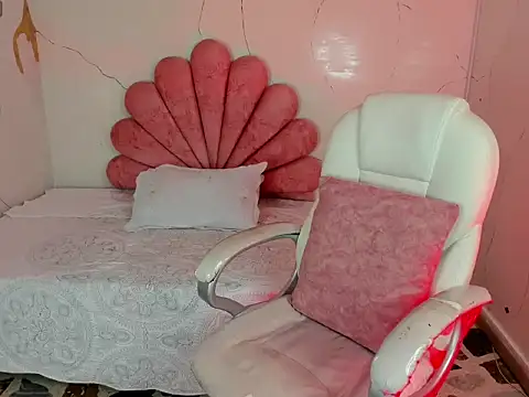 GabyOwenss online show from March 28, 2026, 9:58 pm